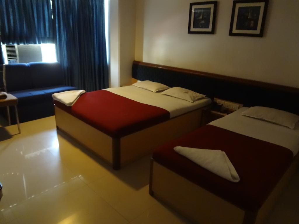 Hotel Ashwin Mumbai Bagian luar foto