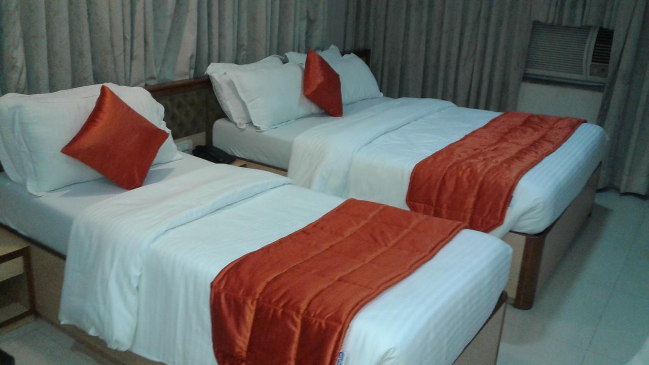 Hotel Ashwin Mumbai Bagian luar foto