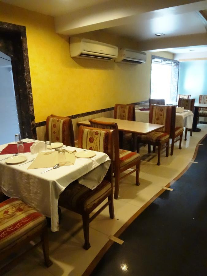 Hotel Ashwin Mumbai Bagian luar foto