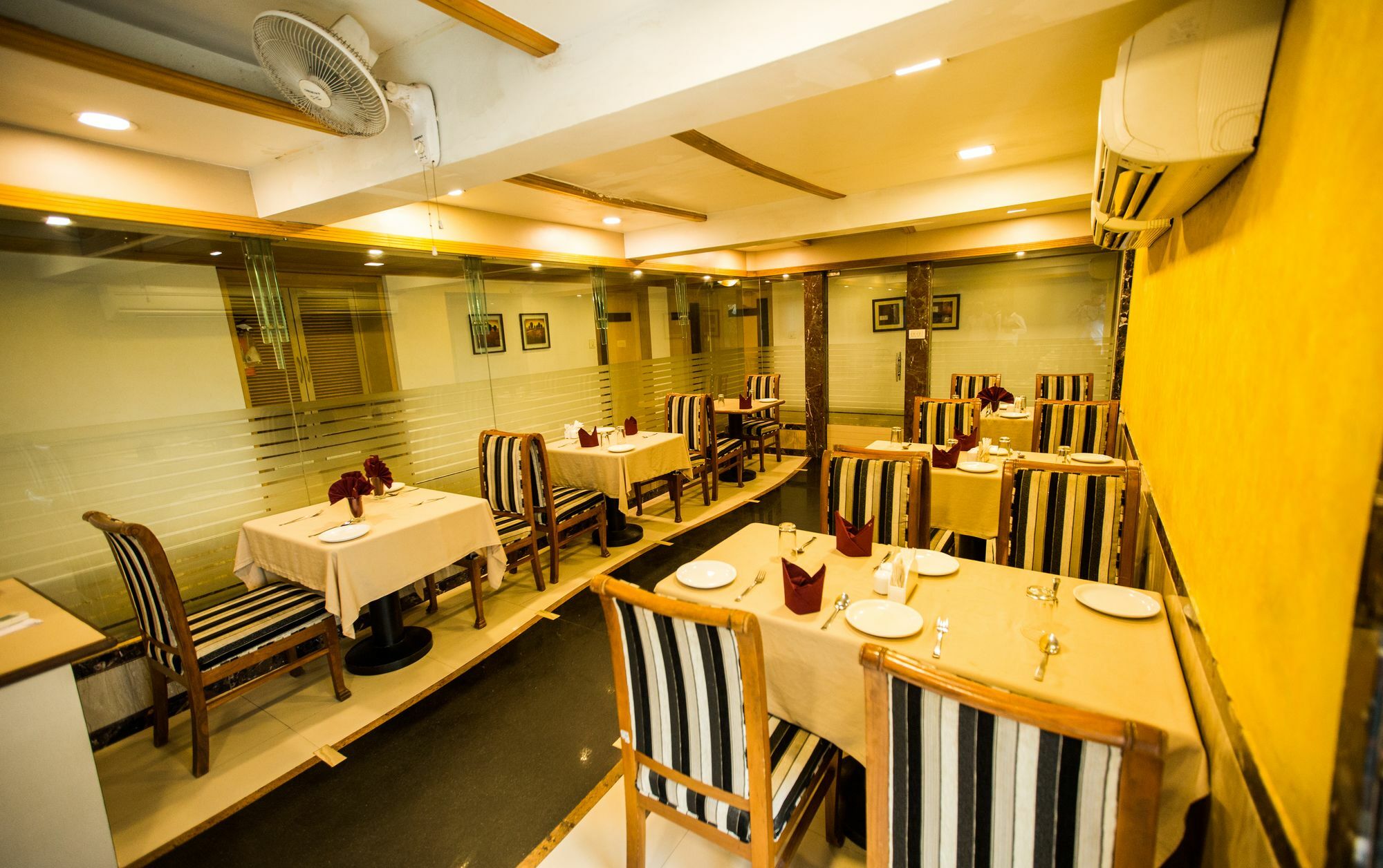 Hotel Ashwin Mumbai Bagian luar foto
